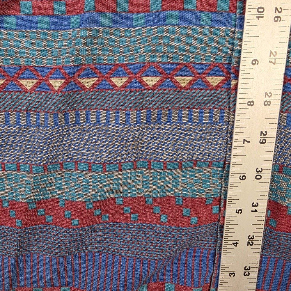 Modern Amusement Men's Medium Button Up Shirt Geometric Tribal Pattern - Picture 8 of 8